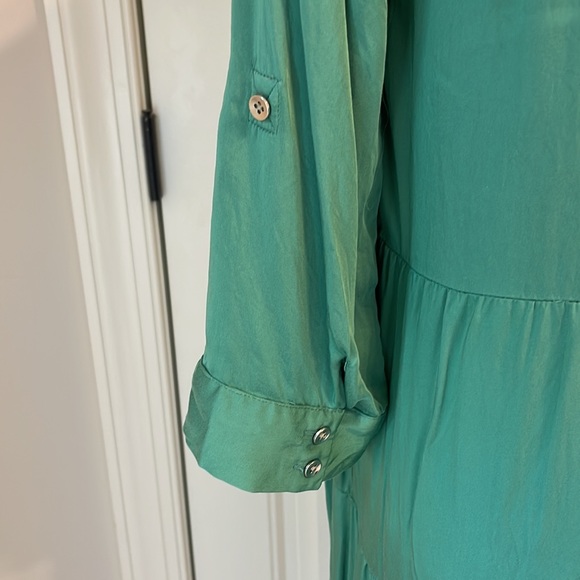 Beautiful green tiered Chico’s dress - Picture 3 of 6